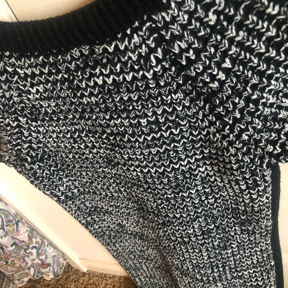 💚5 for $30 if you bundle Cute sweater dress - Picture 2 of 7